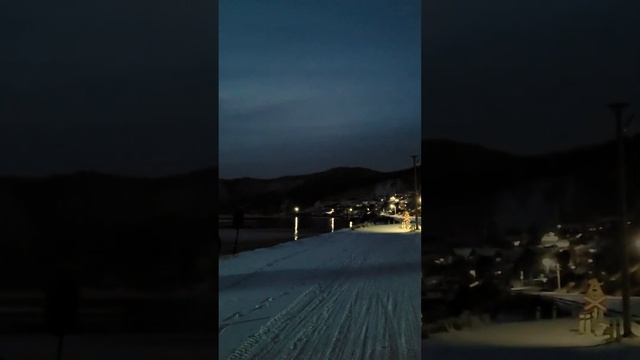 Ночь в поселке около Байкала