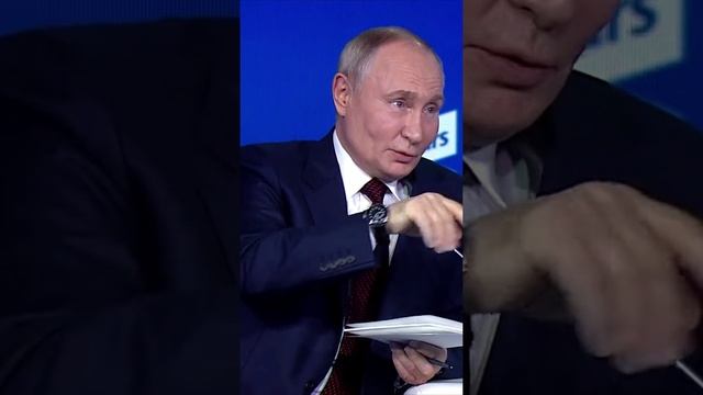 «Очень примитивным образом!»: Владимир Путин ответил на вопрос, пользуется ли он интернетом