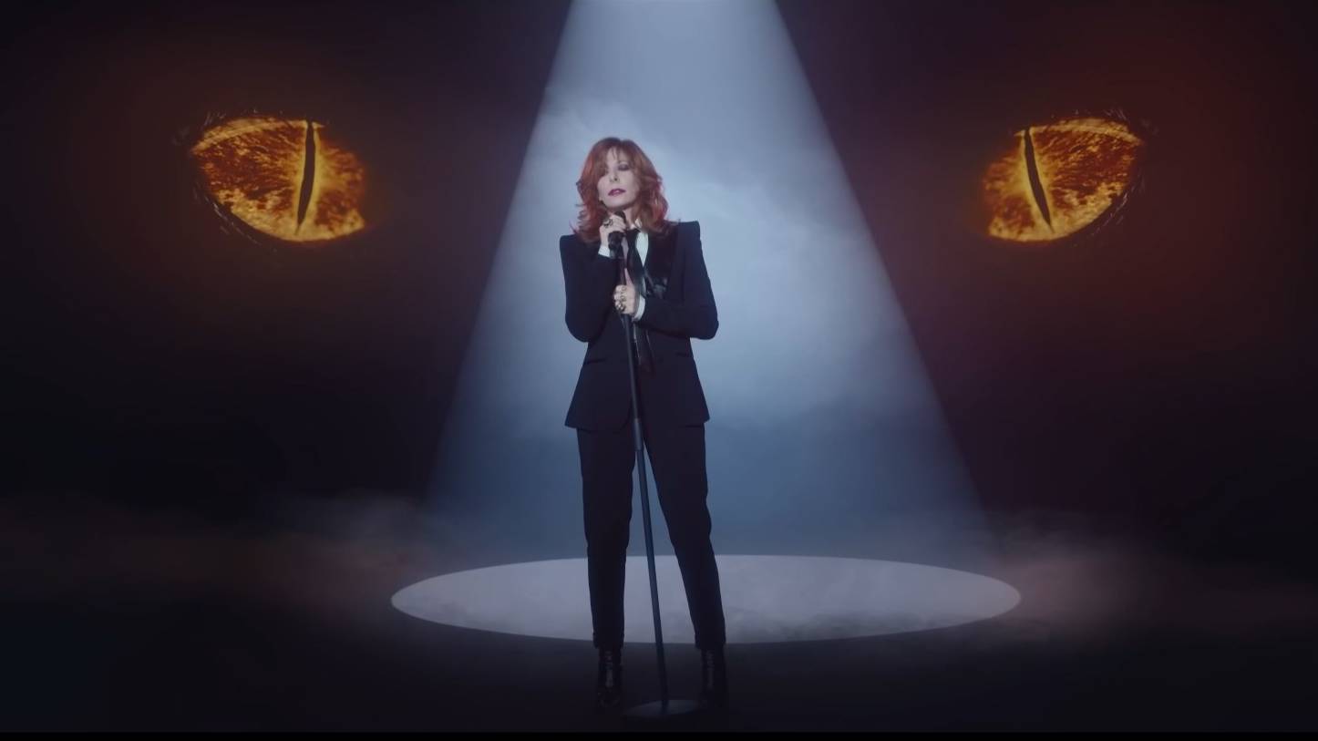 Mylene Farmer - L'Emprise (HD)