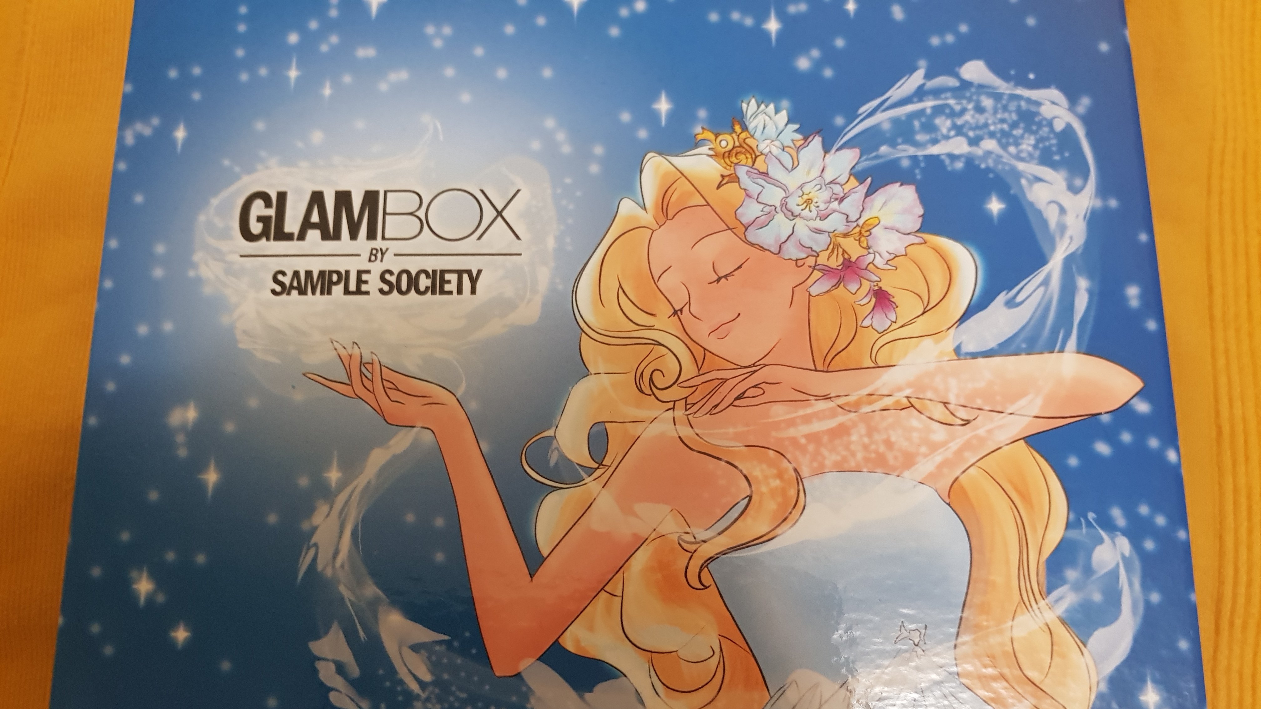 Коробочка glam box mix октябрь 2024