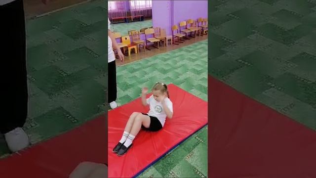 Сгибание и разгибание туловища из положения лежа на спине