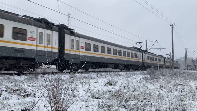 Электропоезд ЭП2Д-0067 пл.Захарово до ст.Лобня. 15.11.2024.