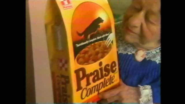 Praise Complete by Purina Dog Food 1985 Commercial "No Meat, It's Complete with Meat" No Beef Lady