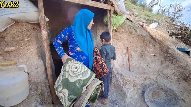 "Family Conflict: A Glimpse into Zainab and Her Children's Daily Life in the Cave"