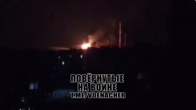 Кадры поражения ТЭЦ дронами «Герань-2» в городе Шостка Сумской области.