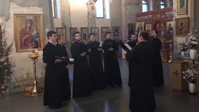 07.01.2018г. - колядка 6, Хор семинаристов в храме Живоначальной Троицы на Алексеевской