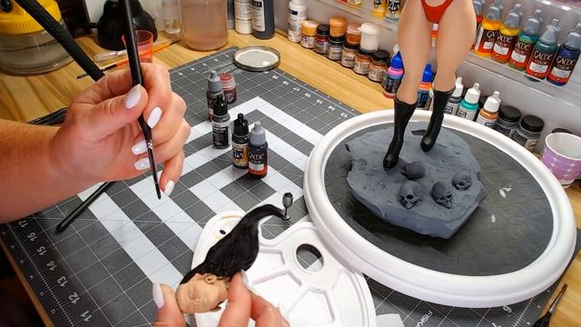 Painting 1:6 Scale Vampirella Part 2 Hair, Goblet and hang out - 1:6 Scale Figure Painting