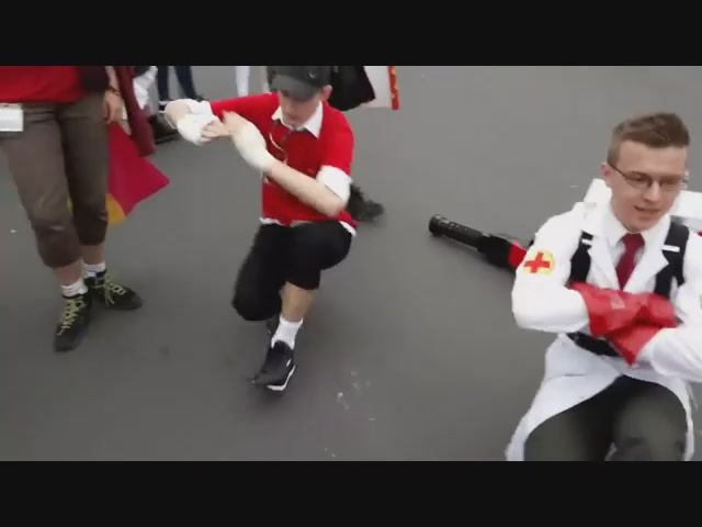 TF2 - косплей - присядка танец (фестиваль 2019)