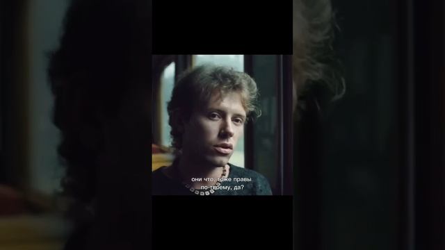Живая рыба плывет против течения,а дохлая по течению