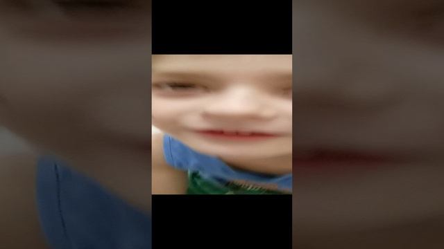 мини обзор на кросовки моей сестры видео с мамой😄