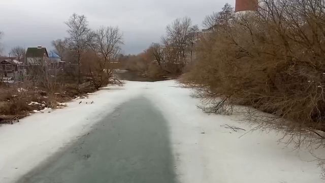 лёд-на-реке-тускарь-тает.весна-берет-свои-права