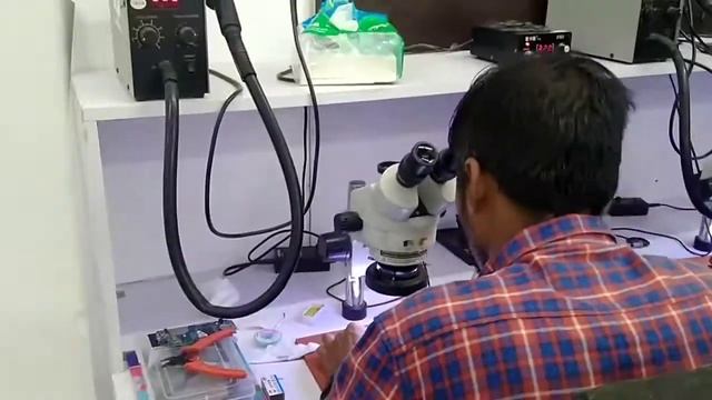 mobile phone repairing Next batch booking started April 25.cell.8143314020