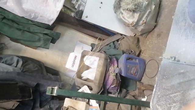 2.красим колпак мотора Yamaha f6..mp4