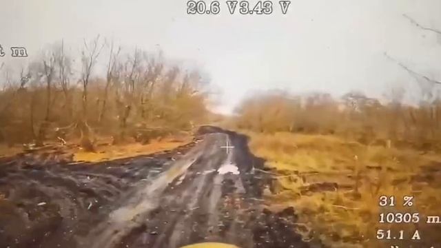 Кадры поражения американского M1A1SA Abrams FPV-дроном на оптоволокне