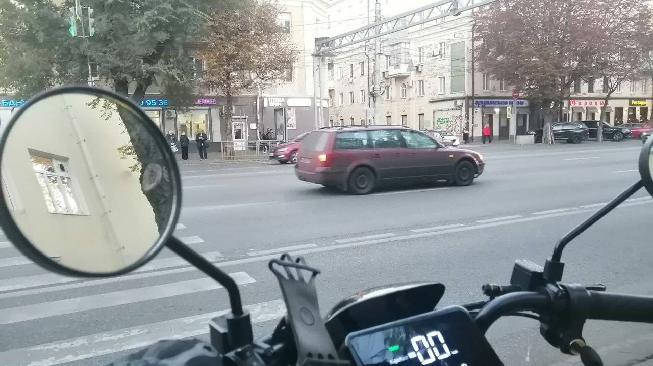 вечерние часы в яндекс доставке, напала собака