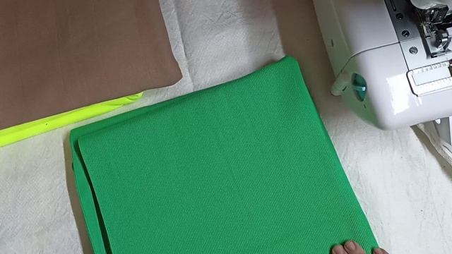 Распаковка посылки с тканями