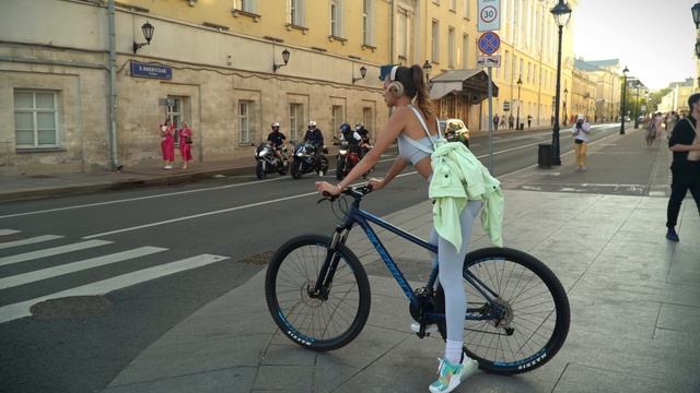 Moscow August 2023. Beautiful stylish people and luxury cars on the streets of Moscow.