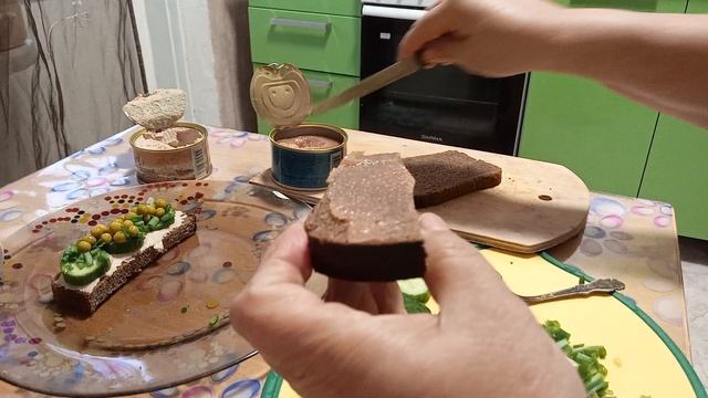 1000006319.mp4Бутерброды с икрой. Очень вкусно
