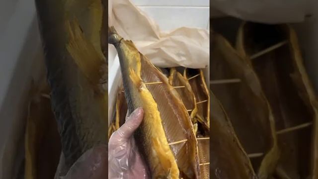 Жирный нагуленный омуль холодного копчения в Новосибирске! От Вялим и Коптим!