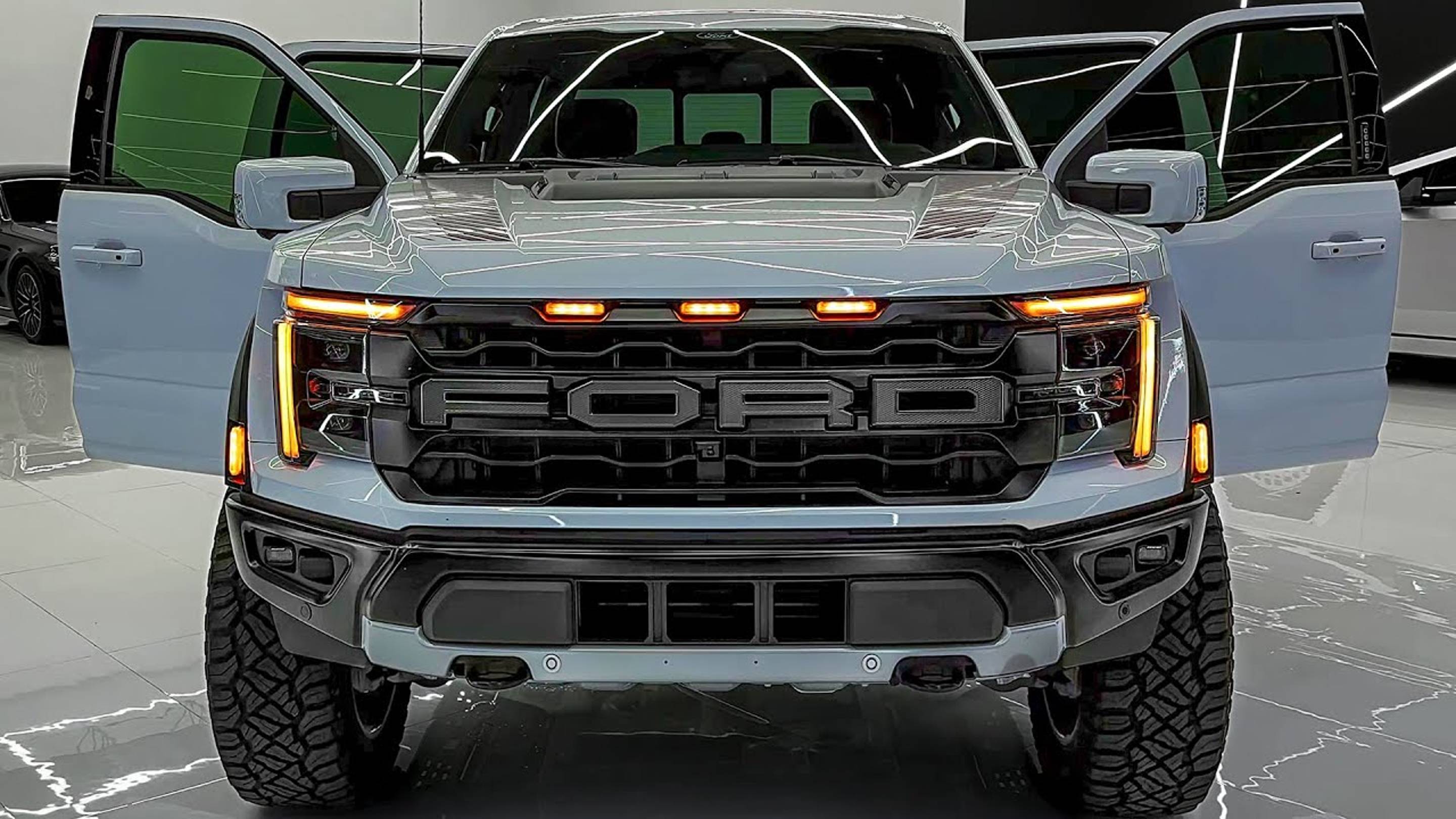 Ford F-150 Raptor (2025) - Звук, интерьер и экстерьер