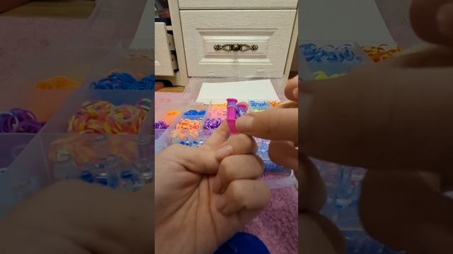 ПЛЕТЕНИЕ БРАСЛЕТА ИЗ РЕЗИНОК НА РОГАТКЕ! 🌟  
плетение