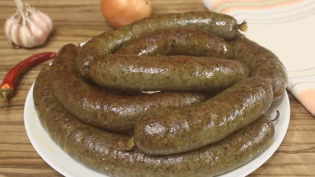 Колбаса ливерная. Вкусная домашняя колбаса рецепт.