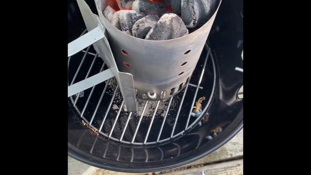 Weber rapid fire charcoal chimney compact review