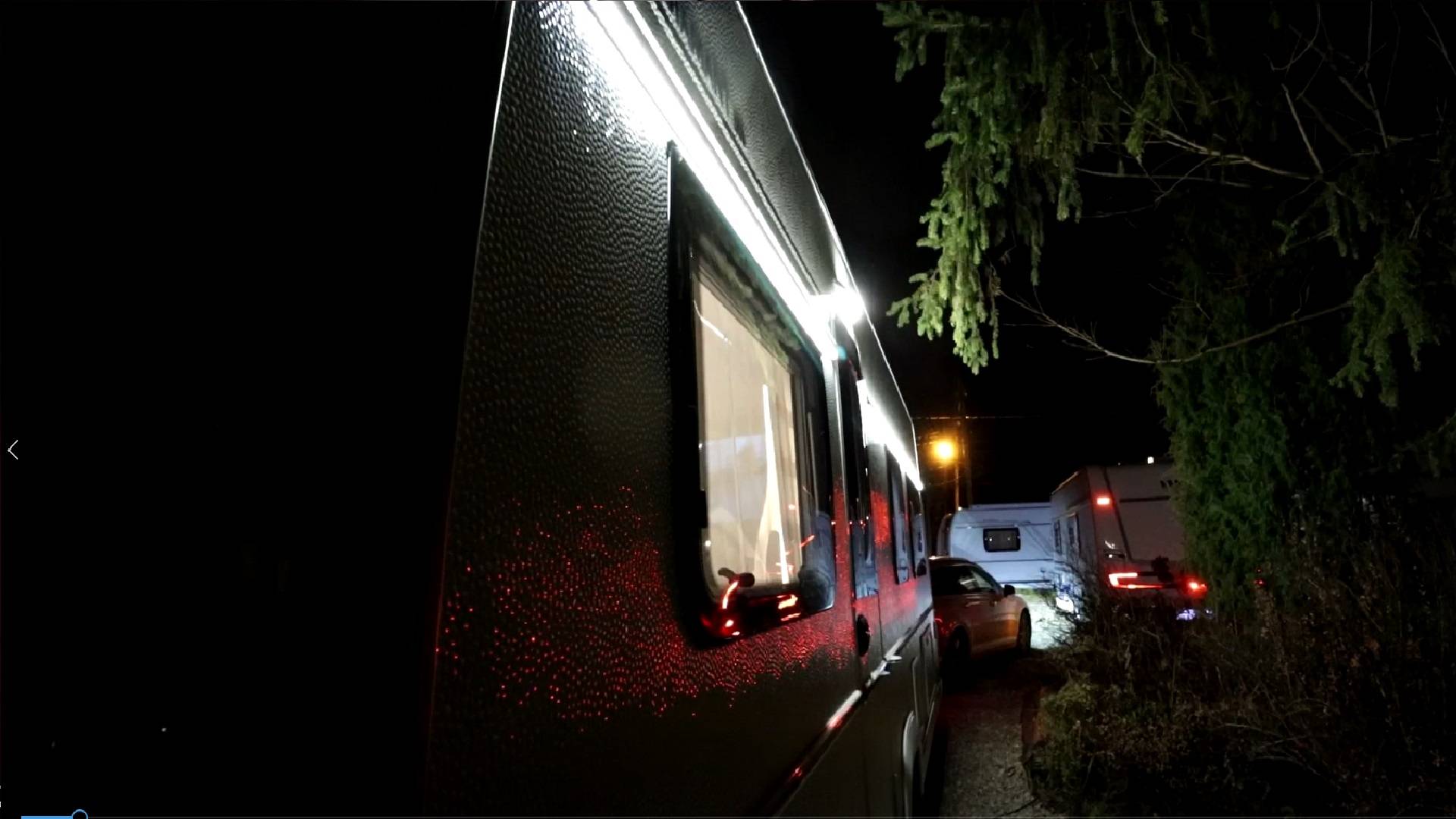 FENDT CARAVAN DIAMANT 560 SG - обзор внешнего оборудования и крыши.