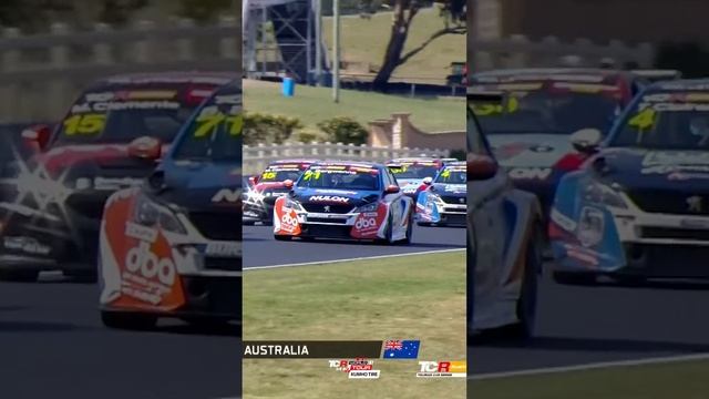 Race is underway at Bathurst! All set for a great show at Mount Panorama #TCRWorldTour