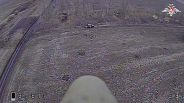 Уничтожение пикапа и живой силы ВСУ FPV-дроном