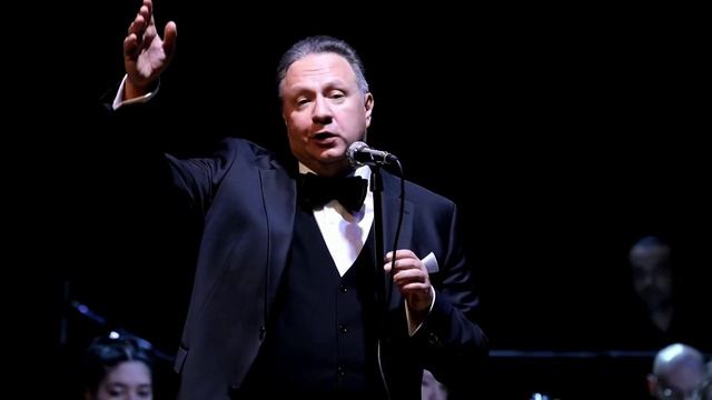 Тенор Александр Захаров. Ария из оперетты "Цыганский барон" (И. Штраус)
