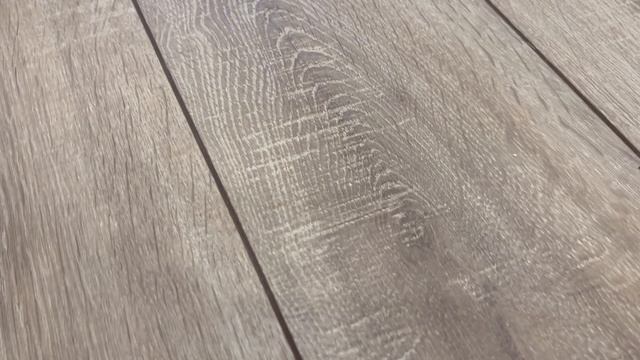 Макарова 14 студию-комнату продам