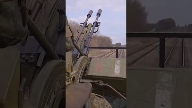 бронепоезд тронулся