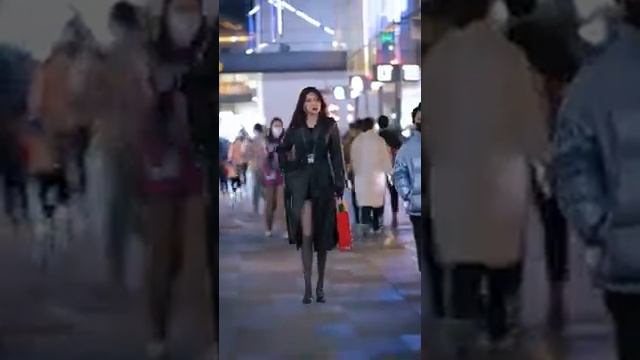 Какая женщина по-детски не любит подарков?Ссылка в описании!