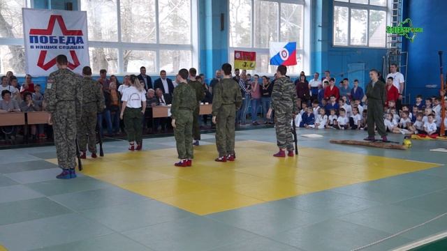 На спортивном детском празднике Лидеренок 2019.