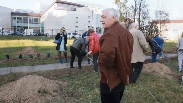 Посадка в Северном Бутово. P.S. Деревьев