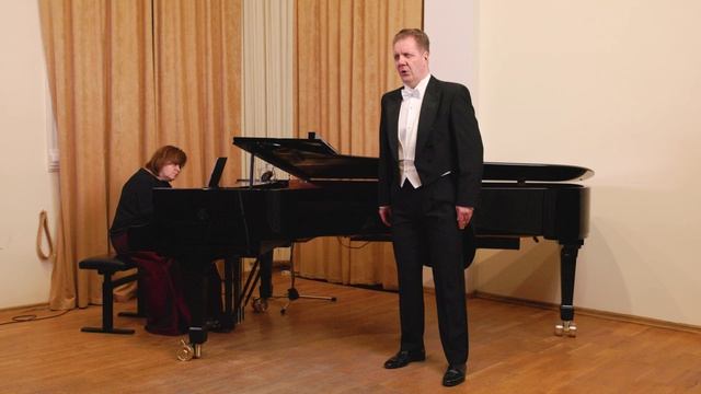 Свиридов "В полях, под снегом и дождём" - Владимир Байков, Марина Белашук