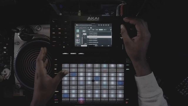 AKAI Force 3.0.5 - How To Make Your First Beat (beginner's guide)