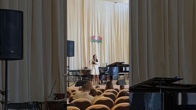 Ф. Верачини – Ларго, Радевич Вероника, флейта
