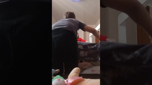 Спалили лица!? 
(уже палила а вот    ..... не палил он сидит в лайке и в ютубе) 
СхОдИм с ума:)