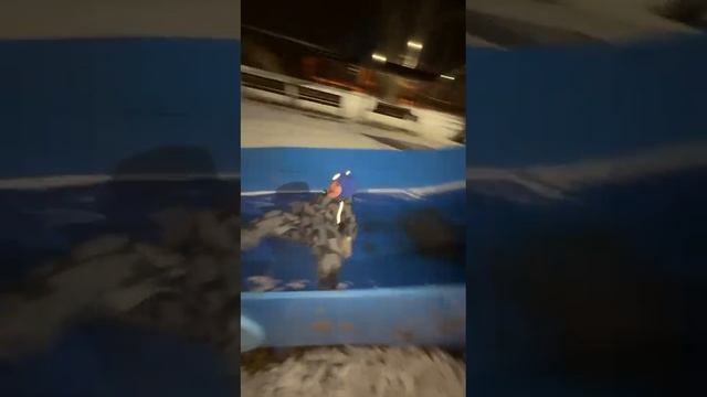 Стëпа катается с горки!