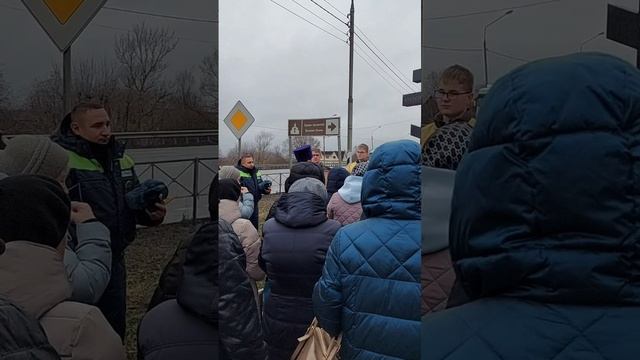 Молебень по погибшим в ДТП.
Храм Илии Пророка на горке.
Солнечногорский район, Московская областьmp4