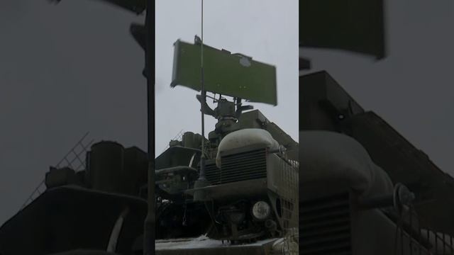 зенитчики на комплексе Тор