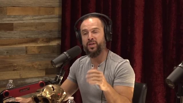 Joe Rogan Experience #2076 - Tristan Harris & Aza Razkin