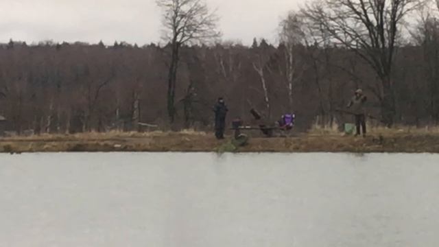 Поимка форели на малом водоёме