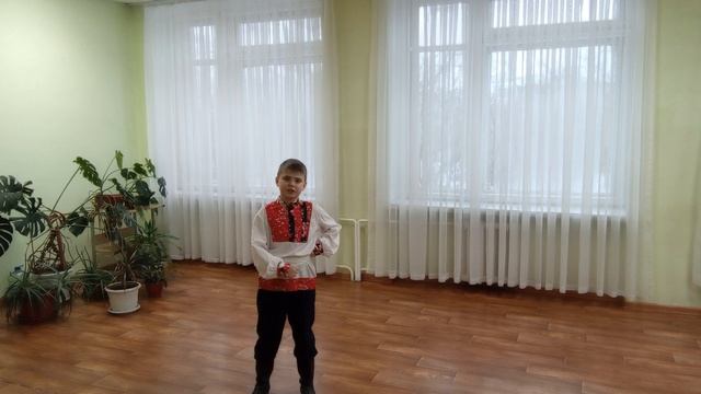 Бобров Владимир МАУДО ДШИ19 Походная песня Донских казаков "В 93-м годике"