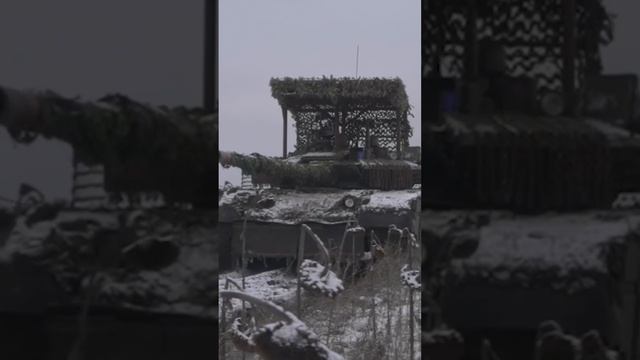 танкисты на модернuзuрованных т-80