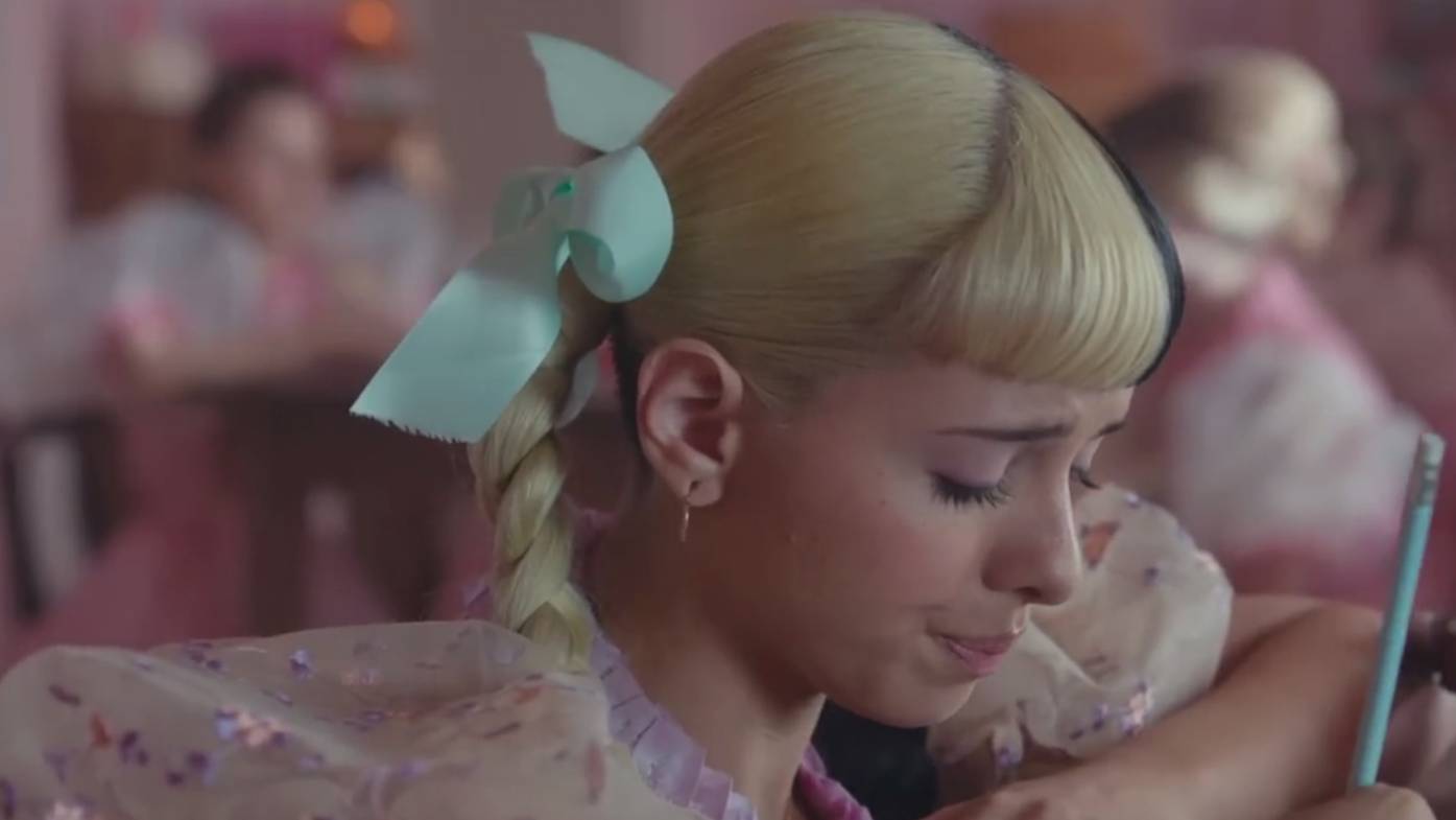 Melanie martinez--Class fight (slowed)