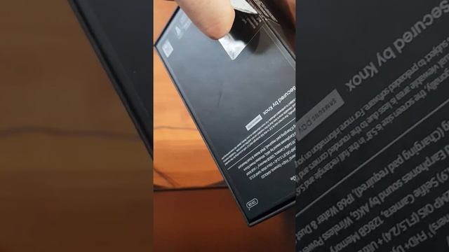 Распаковка Samsung galaxy s10e