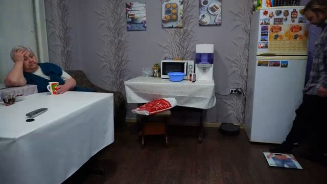 Не садитесь на диету как я не будет сил нет настроения и постоянно хочется есть ПОДВАЛ ИЛЬИЧА